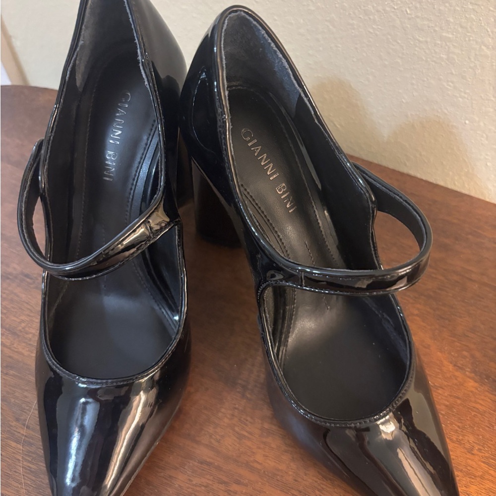 Gianni Bini Black Patent Leather Heels